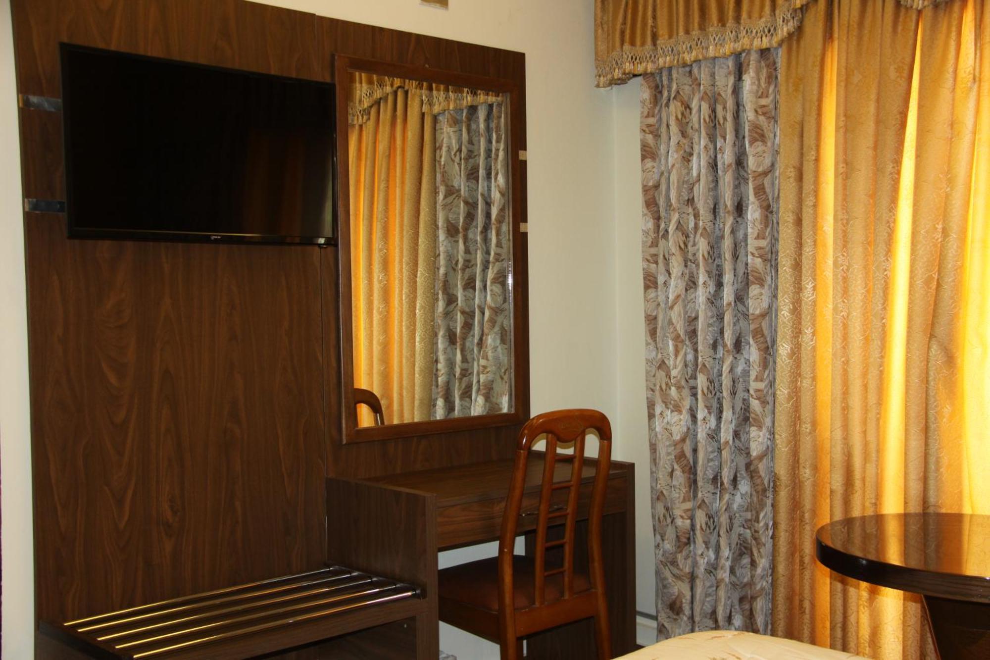 Lamedina Hotel & Resort Jounieh Exterior photo